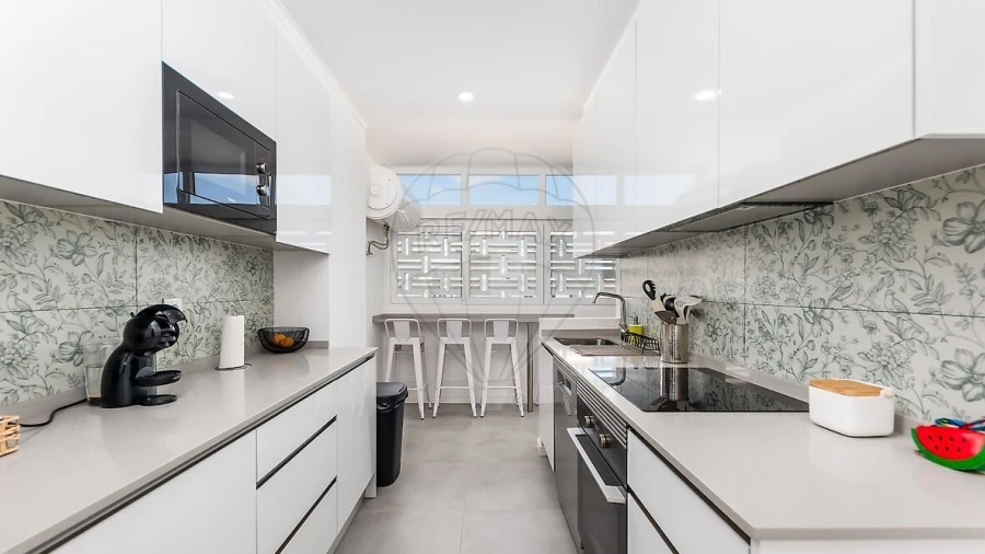 Apartamento T3 para Venda em Alvalade