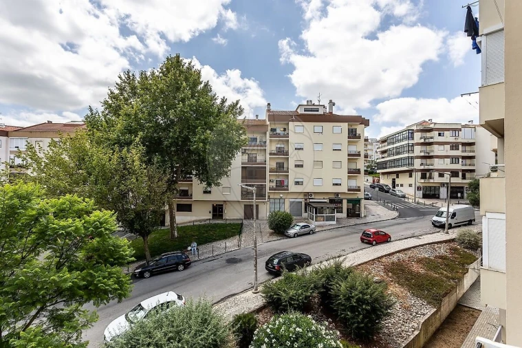 Apartamento T1 para Venda em Vila Franca de Xira Foto 14