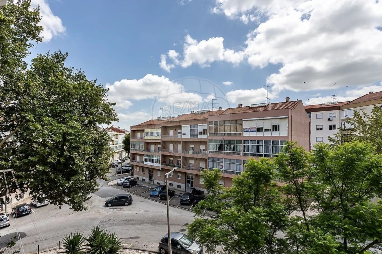 Apartamento T1 para Venda em Vila Franca de Xira Foto 15