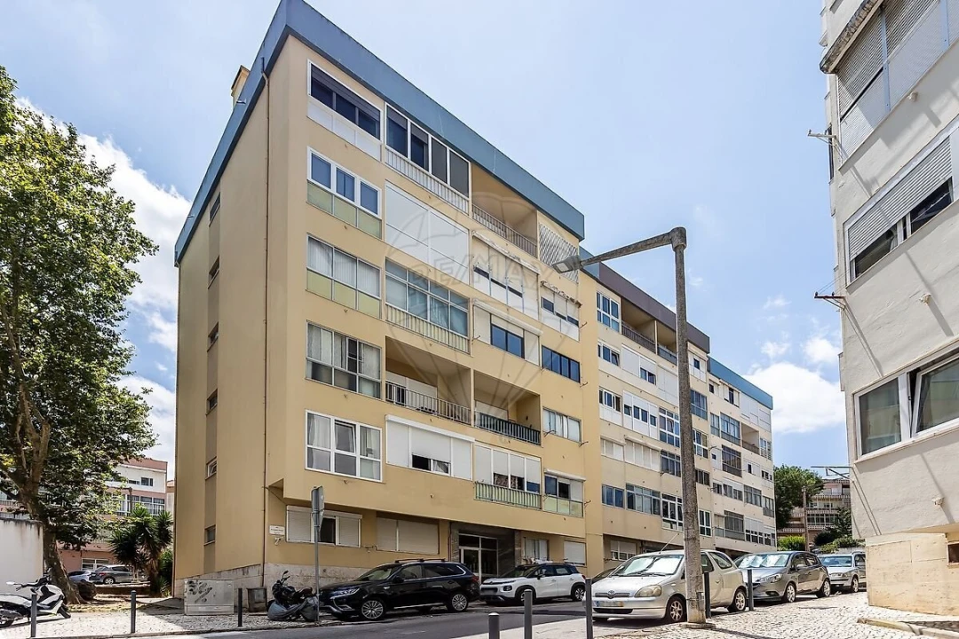 Apartamento T1 para Venda em Vila Franca de Xira Foto 18