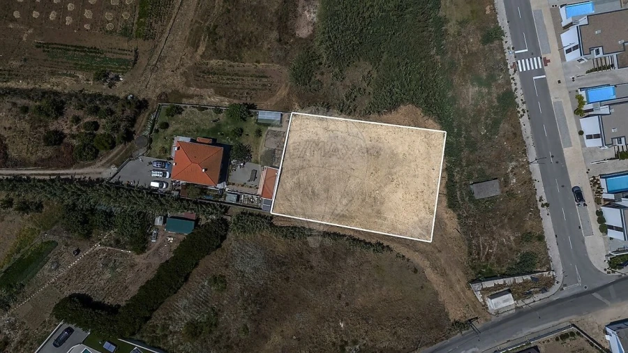 Terreno para Venda em Lourinhã e Atalaia Foto 3