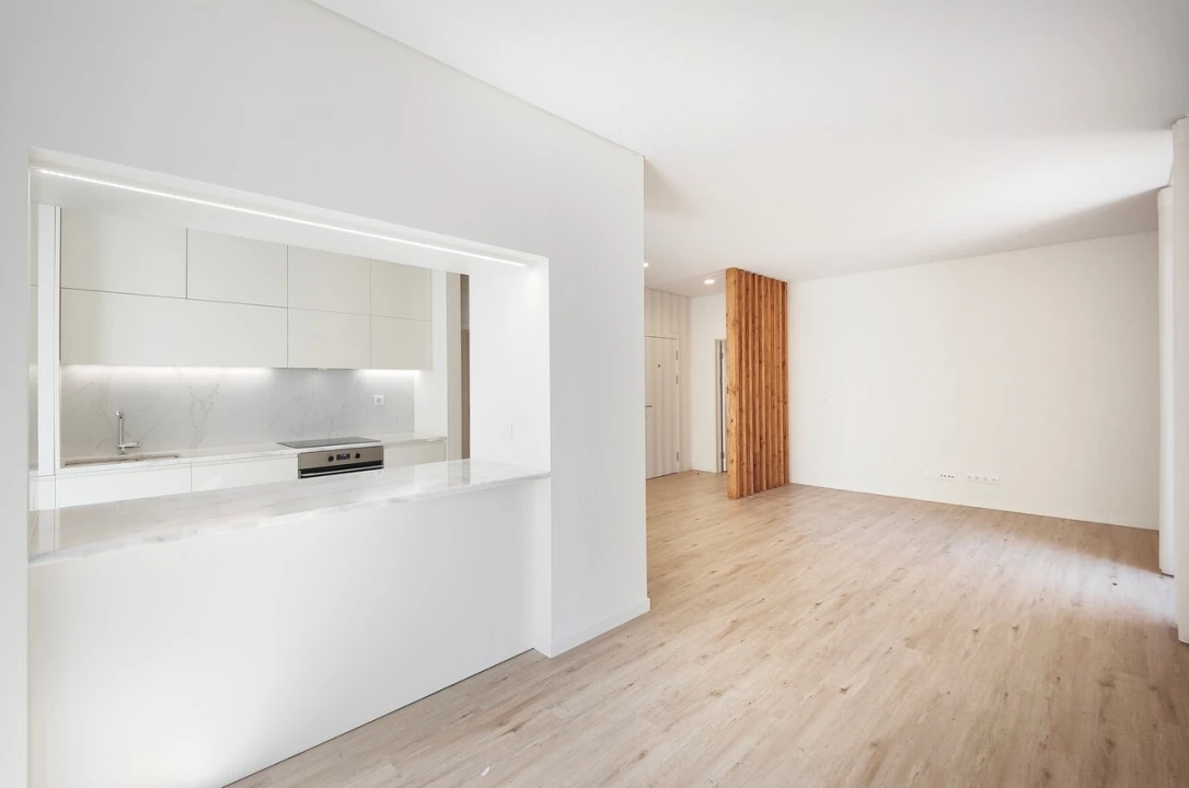 Apartamento T2 para Venda em Campolide Foto 5