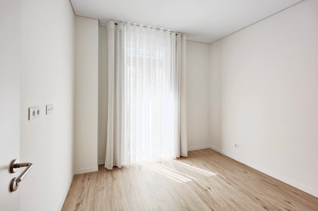 Apartamento T2 para Venda em Campolide Foto 11