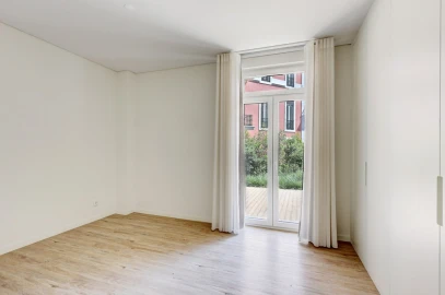 Apartamento T2 para Venda em Campolide