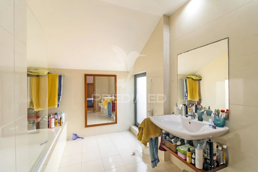 Moradia T5 para Venda em São Mamede de Infesta e Senhora da Hora Foto 29