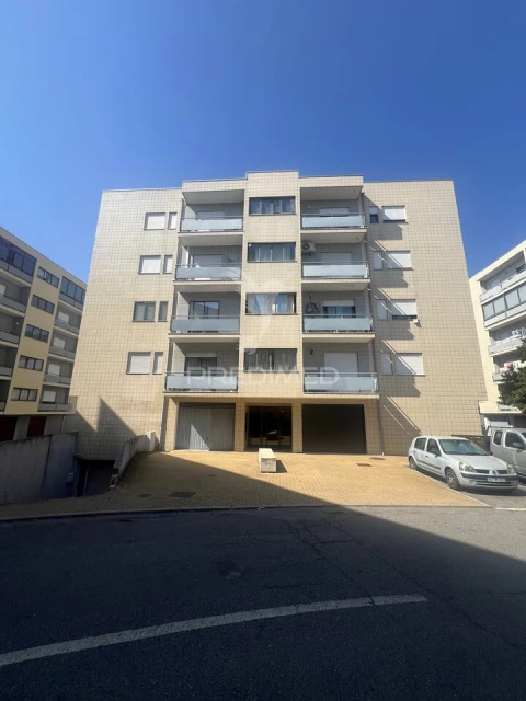 Apartamento T3 para Venda em Real, Dume e Semelhe