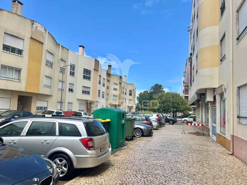 Apartamento T3 para Venda em Moita Foto 21