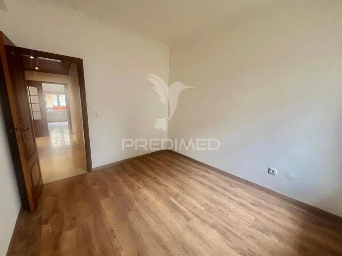 Apartamento T3 para Venda em Moita Foto 13