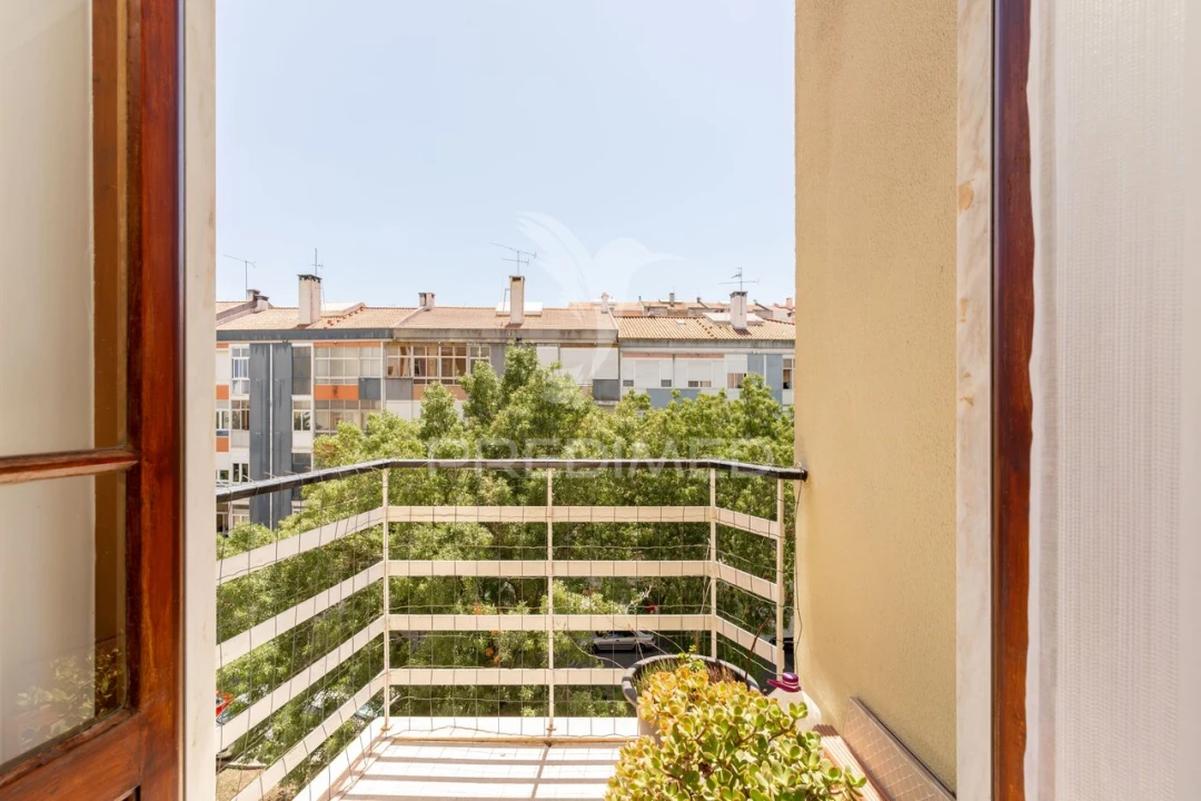 Apartamento T2 para Venda em Águas Livres Foto 16