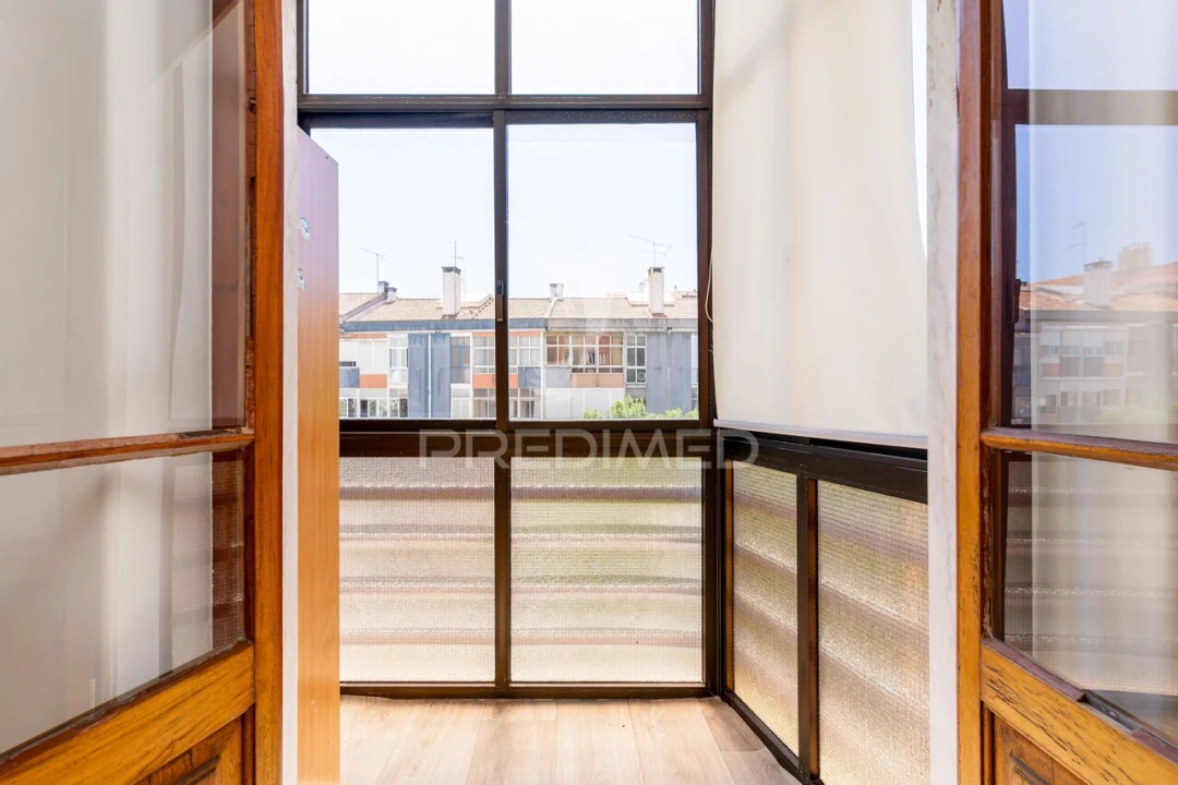 Apartamento T2 para Venda em Águas Livres Foto 7