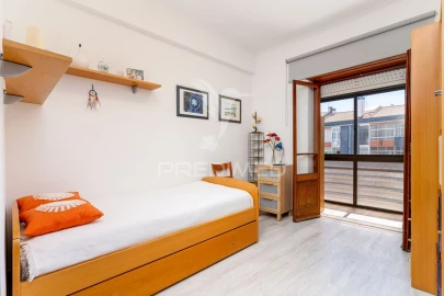 Apartamento T2 para Venda em Águas Livres