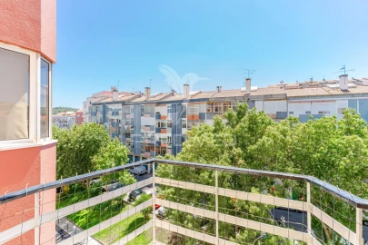 Apartamento T2 para Venda em Águas Livres