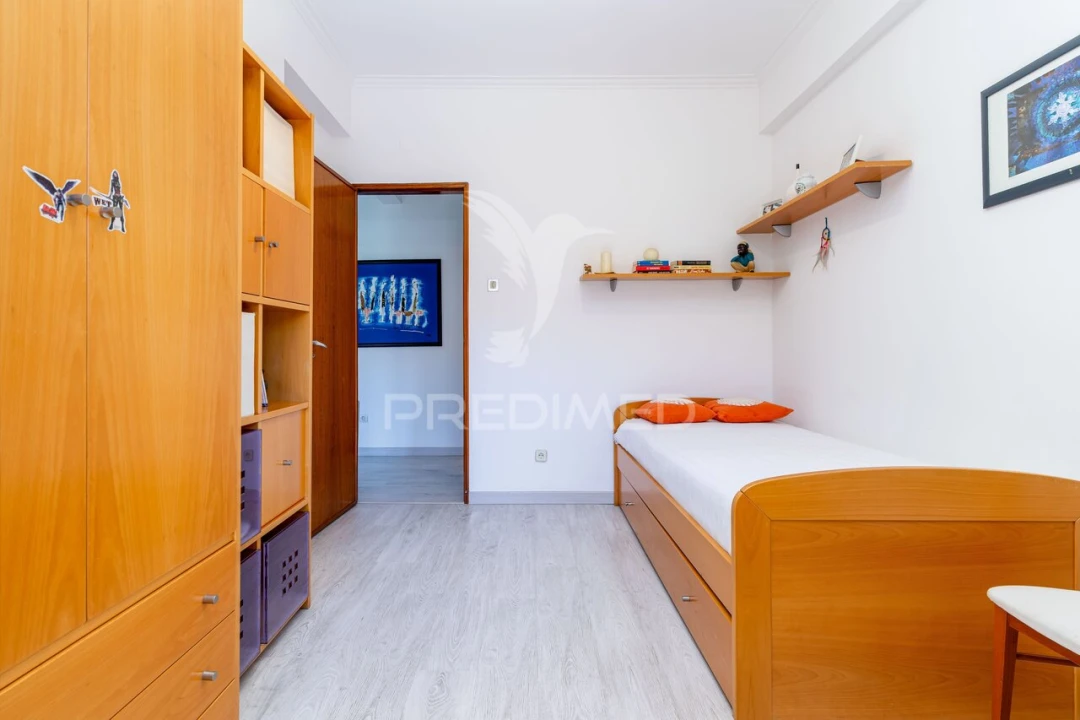 Apartamento T2 para Venda em Águas Livres Foto 6