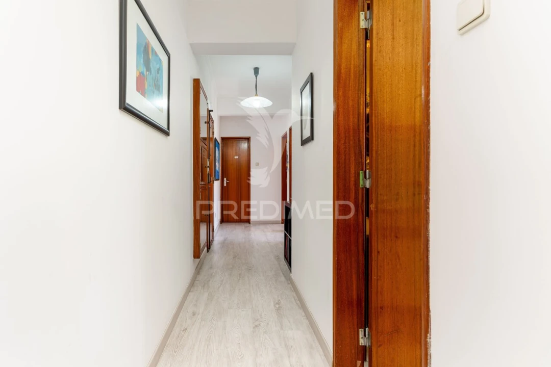 Apartamento T2 para Venda em Águas Livres Foto 12