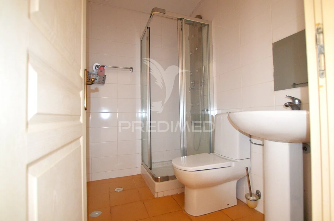 Apartamento T1 para Venda em Albufeira e Olhos de Água Foto 3