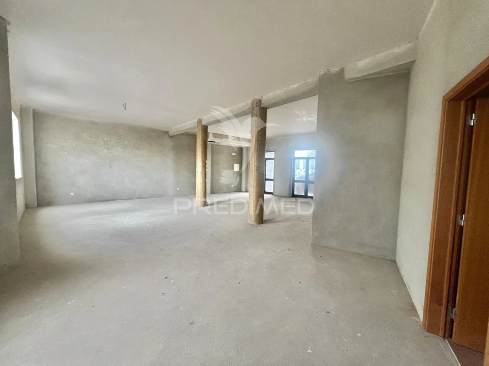 Loja para Venda em Alhos Vedros Foto 3