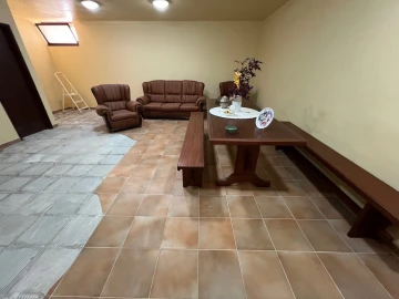 Moradia T5 para Venda em Ferreiras