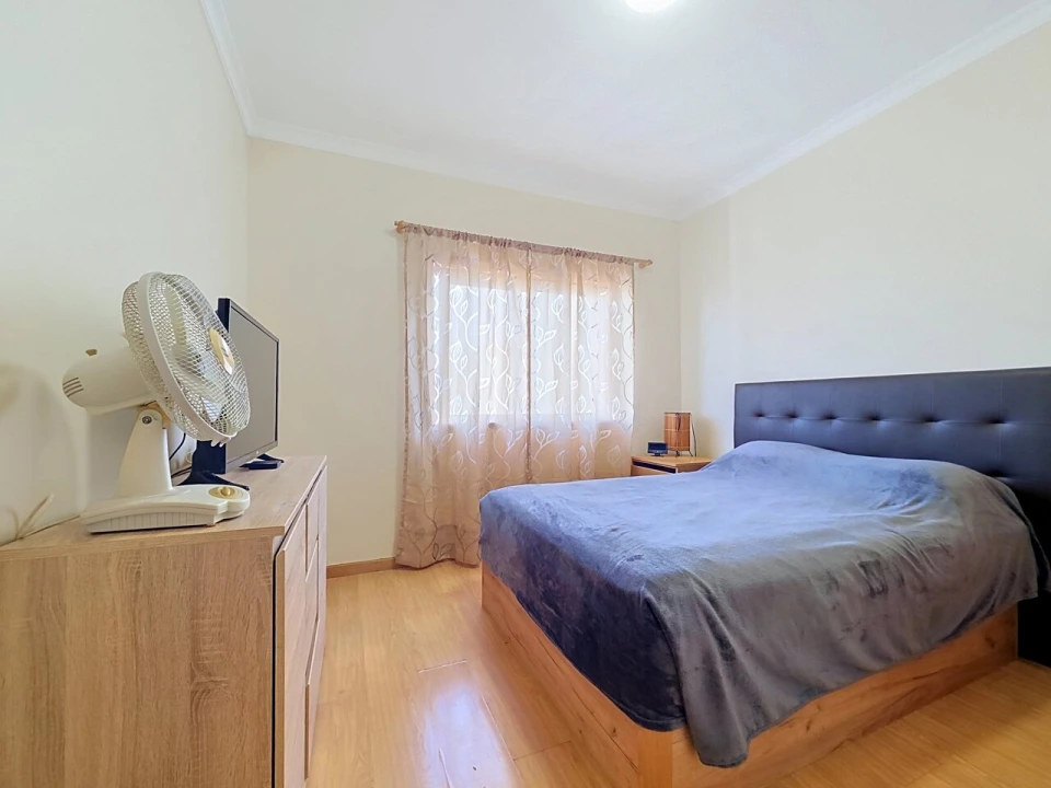 Apartamento T2 para Venda em Portimão Foto 11