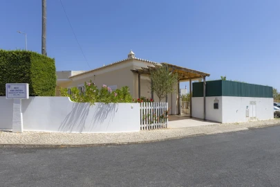 Moradia T4 para Venda em Lagos (São Sebastião e Santa Maria)