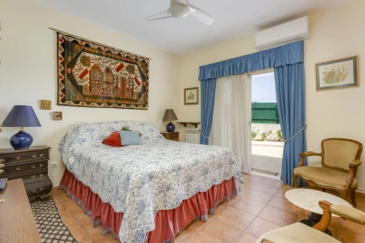 Moradia T4 para Venda em Lagos (São Sebastião e Santa Maria)