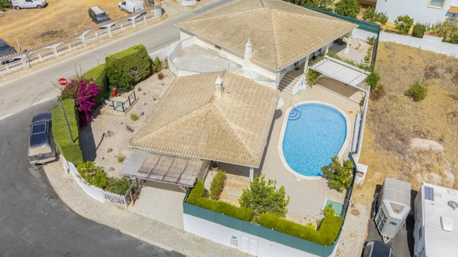 Moradia T4 para Venda em Lagos (São Sebastião e Santa Maria)