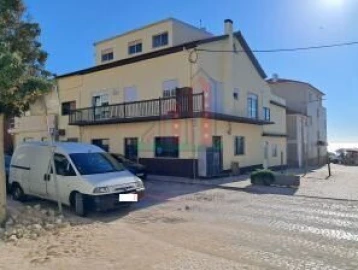 Prédio para Venda em Coimbrão