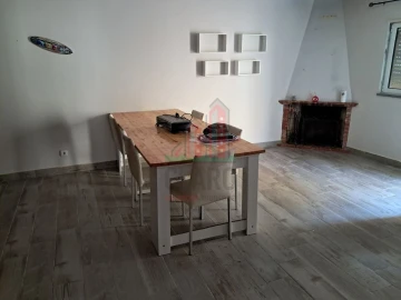 Prédio para Venda em Coimbrão