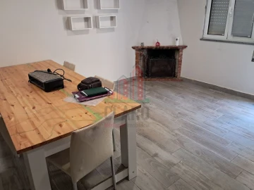 Prédio para Venda em Coimbrão