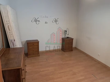Prédio para Venda em Coimbrão