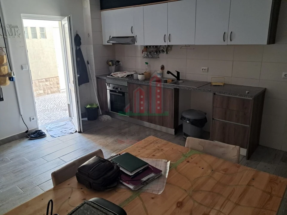 Prédio para Venda em Coimbrão Foto 19