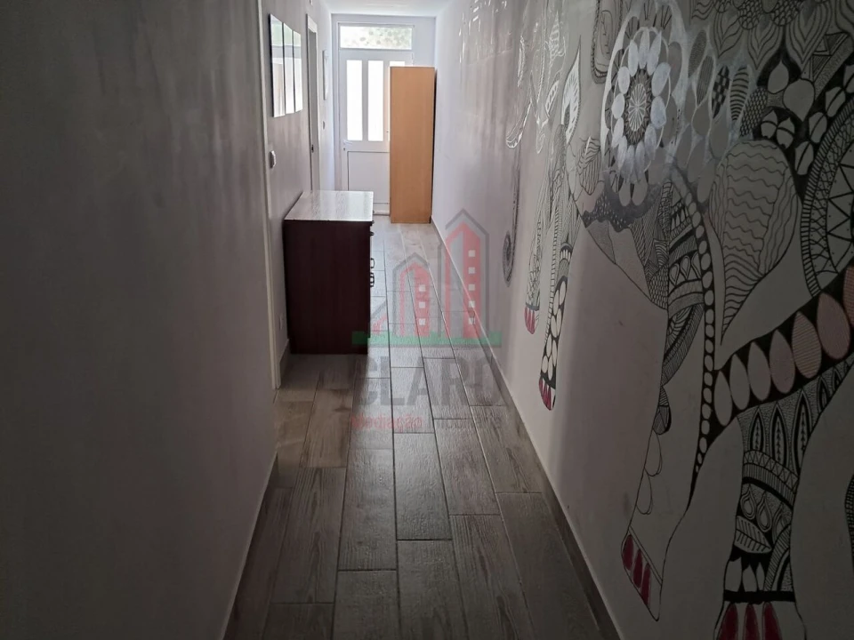 Prédio para Venda em Coimbrão Foto 9