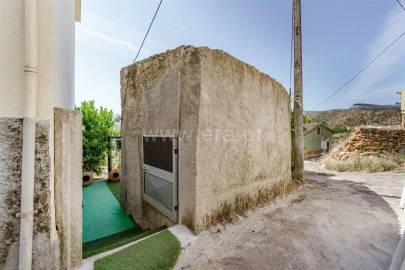 Moradia T2 para Venda em Casegas e Ourondo