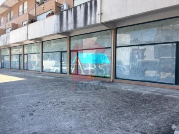 Loja para Venda em Real, Dume e Semelhe