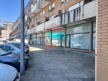 Loja para Venda em Real, Dume e Semelhe