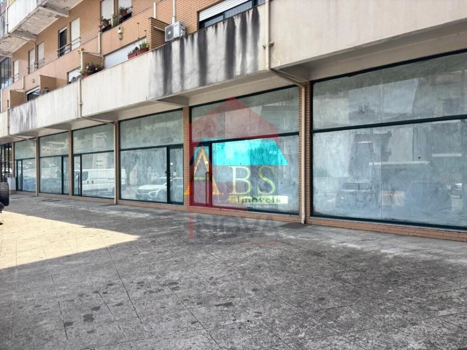 Loja para Venda em Real, Dume e Semelhe Foto 1