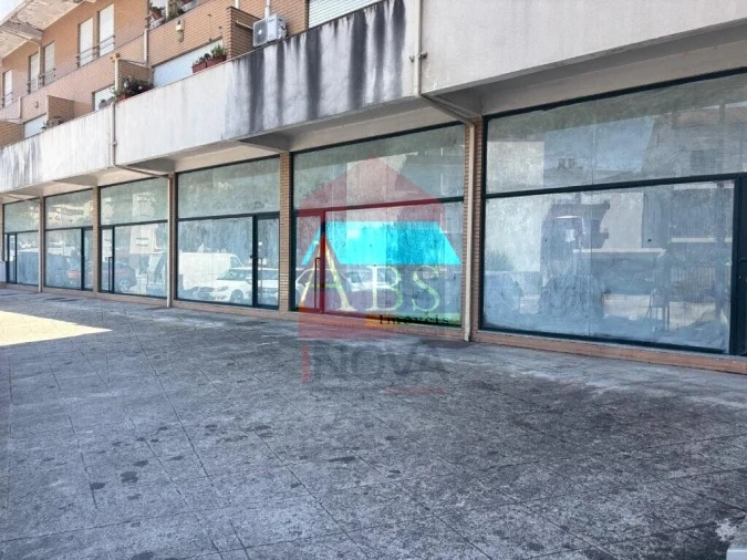 Loja para Venda em Real, Dume e Semelhe Foto 11