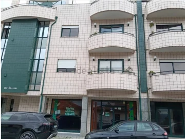Loja para Venda em Vila de Cucujães