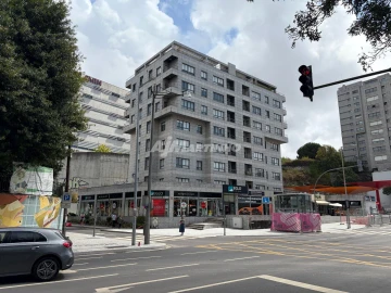 Apartamento T1 para Arrendamento em Lordelo do Ouro e Massarelos