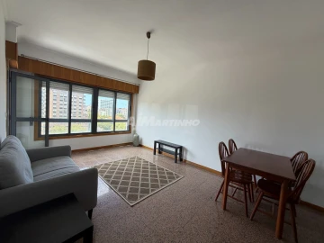 Apartamento T1 para Arrendamento em Lordelo do Ouro e Massarelos