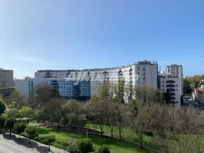Apartamento T1 para Arrendamento em Lordelo do Ouro e Massarelos Foto 2
