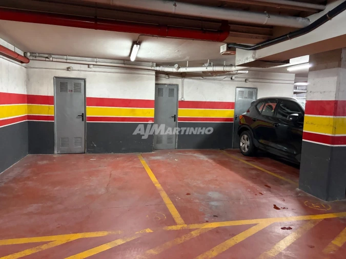 Apartamento T1 para Arrendamento em Lordelo do Ouro e Massarelos Foto 12