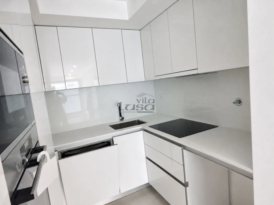 Apartamento T2 para Arrendamento em Santa Marinha e São Pedro da Afurada Foto 4