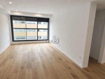 Apartamento T2 para Arrendamento em Santa Marinha e São Pedro da Afurada