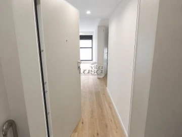 Apartamento T2 para Arrendamento em Santa Marinha e São Pedro da Afurada