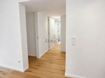Apartamento T2 para Arrendamento em Santa Marinha e São Pedro da Afurada