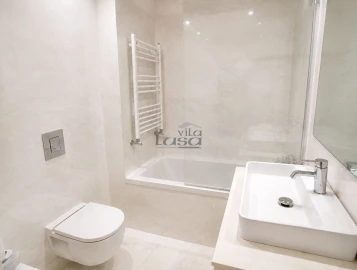 Apartamento T2 para Arrendamento em Santa Marinha e São Pedro da Afurada
