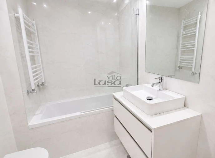 Apartamento T2 para Arrendamento em Santa Marinha e São Pedro da Afurada Foto 16