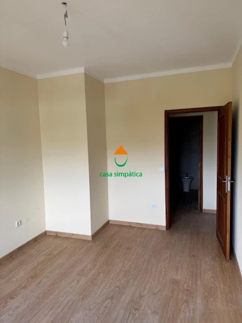 Apartamento T2 para Arrendamento em Gondomar (São Cosme), Valbom e Jovim
