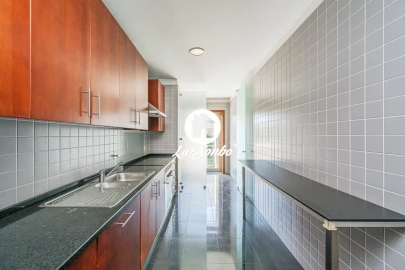 Apartamento T2 para Venda em Cidade da Maia