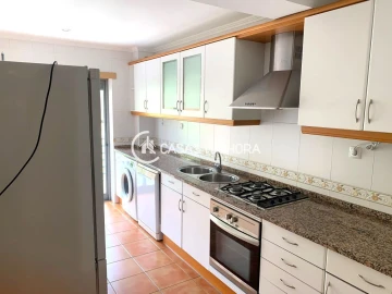 Apartamento T2 para Arrendamento em Corroios